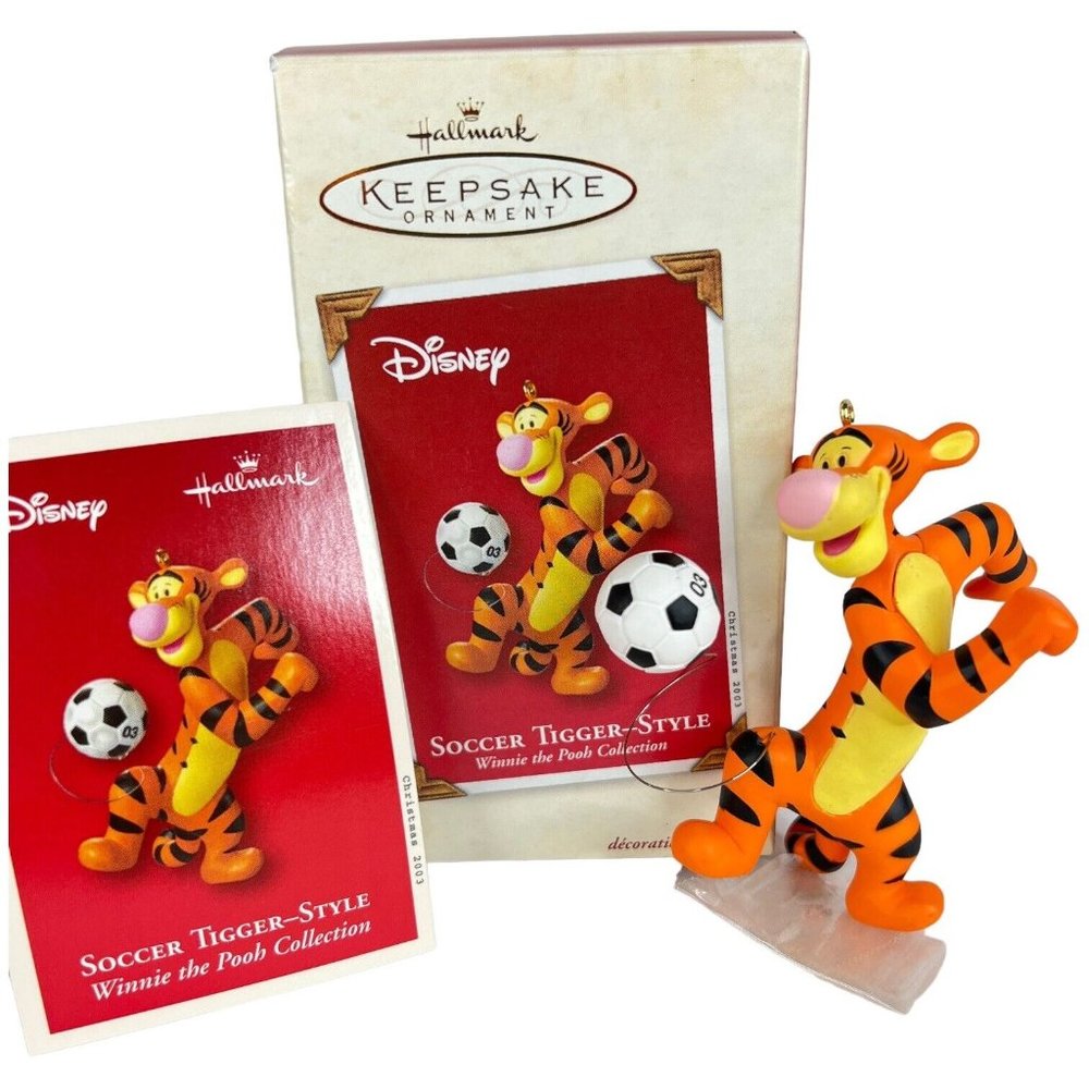 2003 Hallmark Keepsake Ornament‎ Soccer Tigger Style Winnie The Pooh Christmas